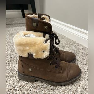 Roxy Brown Boots